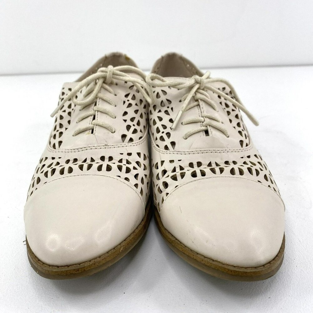 Sam & Libby Beige Laser-Cut Oxford Flats - Picture 2 of 8